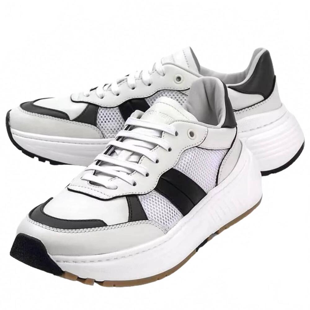 NEW BOTTEGA VENETA unisex - speedster athletic sneakers in white/black